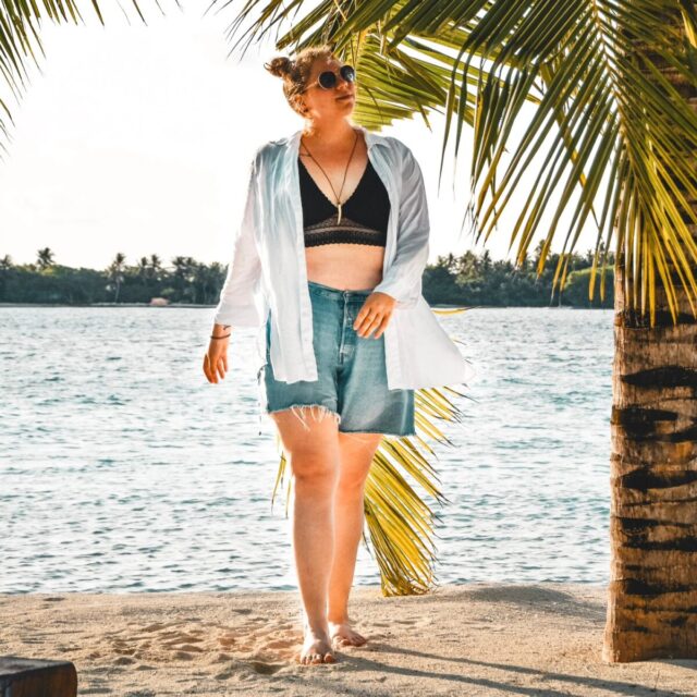 it wasn't until my 30s that i understood all you need to do to have a "perfect beach body" is have a body, take it to the beach and relize how perfectly worthy it is. 🙃
#maldives #visitmaldives #maldivesisland #maldivestrip #paradiseisland #sheisnotlost #dametraveler #damestravel #germantravelblogger #iamtraveller #travelust #womenwhoexplore #takemoreadventures #roamtheplanet #exploremore #travelstribe #maldivestourism #bodypositivity #beachbody #oceanchild #sunset #topsunsetshots #tropicallife #reiseblogger #aboutajourney